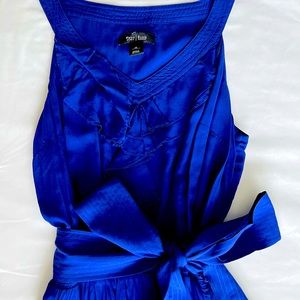 Beautiful Cobalt Blue dress from the White House Black Market size medium.